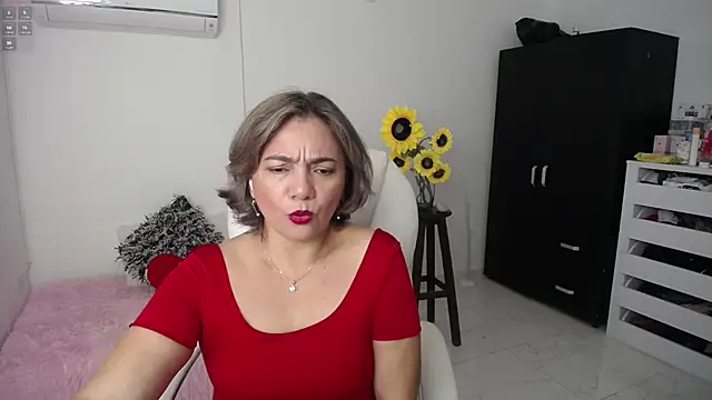 ana milf online show from 02-15-25, 11:39