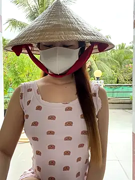 BabyThree  online show from 11-20-25, 07:41