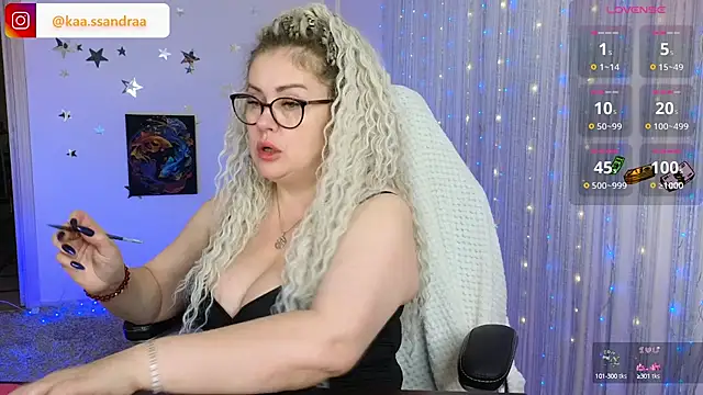 Snapshot of misskaassandraa chatting on 12-25-24, 06:52 misskaassandraa online show from 12-25-24, 06:52
