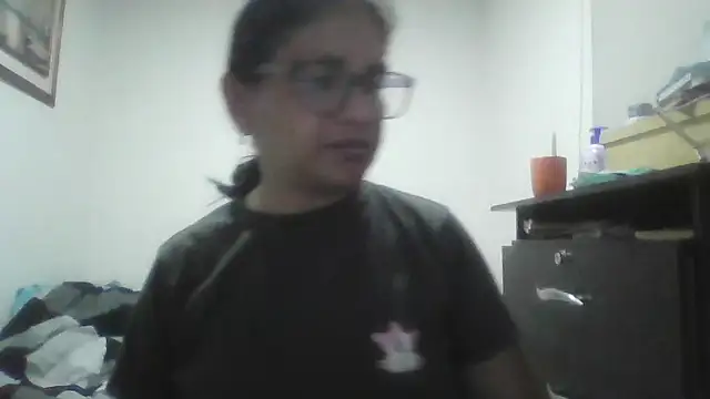 Snapshot of titssmall123 chatting on 02-02-26, 12:20 titssmall123 online show from 02-02-26, 12:20