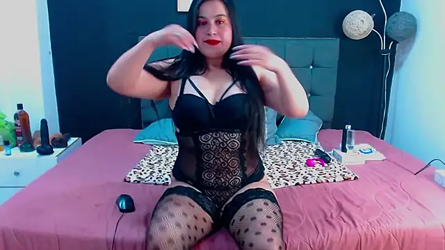 mia xx1 online show from 11-15-25, 04:10