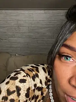 Snapshot of CUMQUEEN-XXX69 chatting on 09-23-25, 06:49 CUMQUEEN-XXX69 online show from 09-23-25, 06:49