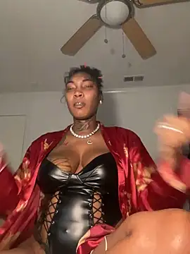 Snapshot of CUMQUEEN-XXX69 chatting on 03-04-26, 02:06 CUMQUEEN-XXX69 online show from 03-04-26, 02:06