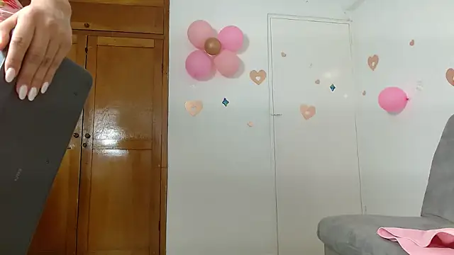 Snapshot of Baby_Lovehot_1 chatting on 07-13-26, 02:31 Baby Lovehot 1 online show from 07-13-26, 02:31
