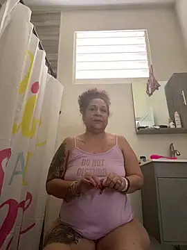 Snapshot of ladycreamypr2 chatting on 02-23-26, 06:16 ladycreamypr2 online show from 02-23-26, 06:16