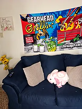 ladycreamypr2 online show from 04-03-26, 08:07