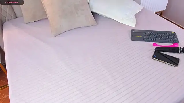 aria greco online show from 01-10-25, 03:07