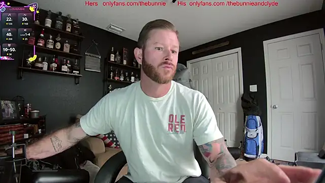 Snapshot of chillinthemosttt chatting on 10-28-25, 03:25 chillinthemosttt online show from 10-28-25, 03:25