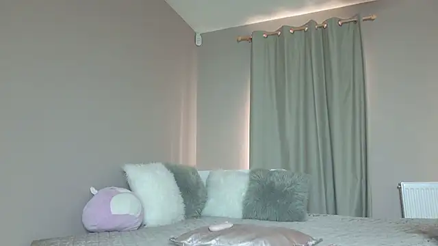 KatBigBum online show from 05-08-26, 08:19