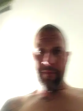 Snapshot of LongandEasy77 chatting on 10-08-25, 08:56 LongandEasy77 online show from 10-08-25, 08:56