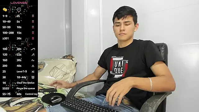 Jacobb Lee online show from 01-25-25, 07:28