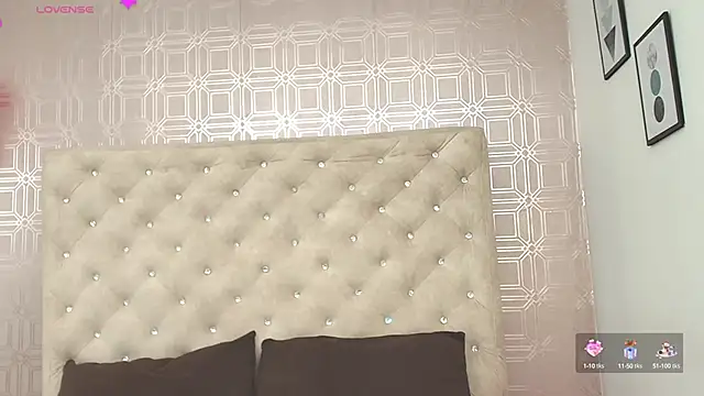 Snapshot of Sara_Desire chatting on 02-13-25, 12:32 Sara Desire online show from 02-13-25, 12:32