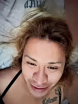 allissonw13 online show from 12-21-24, 11:24