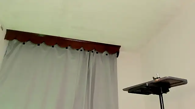 Snapshot of Teo_skinny chatting on 05-26-26, 10:50 Teo skinny online show from 05-26-26, 10:50