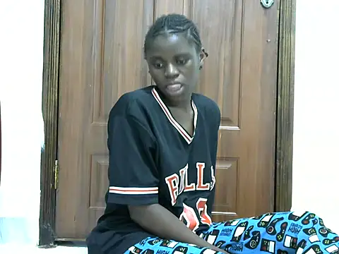 hottgirlval online show from 04-10-26, 01:49