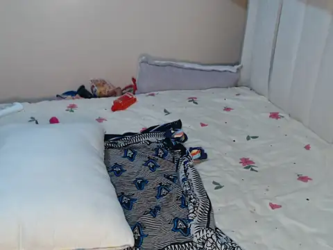 sweet essin online show from 10-30-25, 11:05