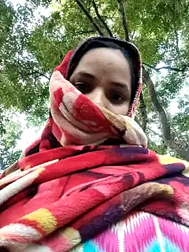 Snapshot of Hot-rubina chatting on 01-17-25, 11:27 Hot-rubina online show from 01-17-25, 11:27
