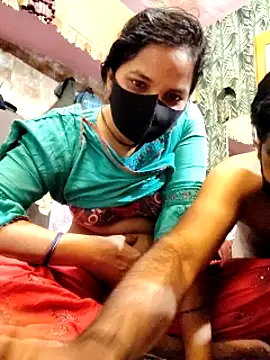Snapshot of Hot-rubina chatting on 01-22-25, 12:38 Hot-rubina online show from 01-22-25, 12:38