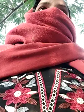 Snapshot of Hot-rubina chatting on 01-30-25, 03:55 Hot-rubina online show from 01-30-25, 03:55