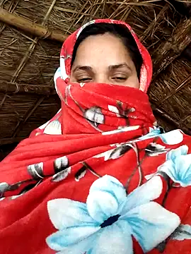Snapshot of Hot-rubina chatting on 01-31-25, 08:54 Hot-rubina online show from 01-31-25, 08:54