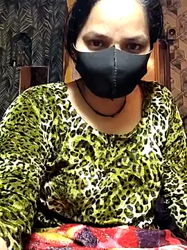 Snapshot of Hot-rubina chatting on 02-07-25, 10:30 Hot-rubina online show from 02-07-25, 10:30