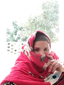 Snapshot of Hot-rubina chatting on 02-14-25, 06:45 Hot-rubina online show from 02-14-25, 06:45