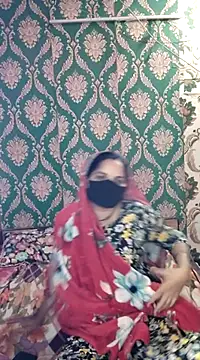 Snapshot of Hot-rubina chatting on 02-15-25, 03:28 Hot-rubina online show from 02-15-25, 03:28