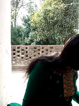 Snapshot of Hot-rubina chatting on 02-20-25, 06:50 Hot-rubina online show from 02-20-25, 06:50
