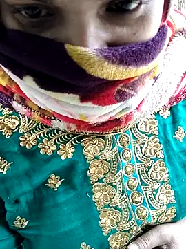 Snapshot of Hot-rubina chatting on 02-21-25, 03:23 Hot-rubina online show from 02-21-25, 03:23