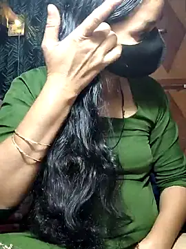 Snapshot of Hot-rubina chatting on 03-03-25, 11:24 Hot-rubina online show from 03-03-25, 11:24