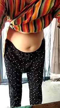 Snapshot of Hot-rubina chatting on 03-20-25, 03:34 Hot-rubina online show from 03-20-25, 03:34