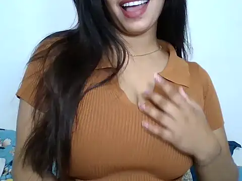 Snapshot of sparkling_queen chatting on 12-26-24, 03:16 sparkling queen online show from 12-26-24, 03:16