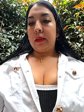 Bella keny online show from 09-11-25, 07:14