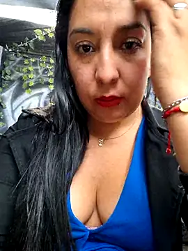 Bella keny online show from 11-19-25, 07:25