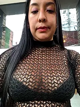 Snapshot of Bella_keny chatting on 05-07-26, 05:40 Bella keny online show from 05-07-26, 05:40