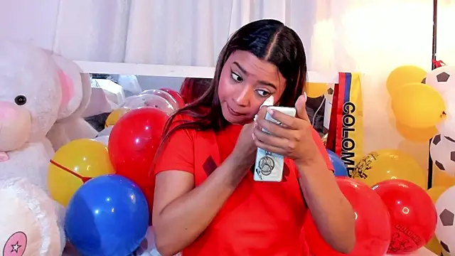 Snapshot of JessyZoe chatting on 06-21-26, 12:13 JessyZoe online show from 06-21-26, 12:13
