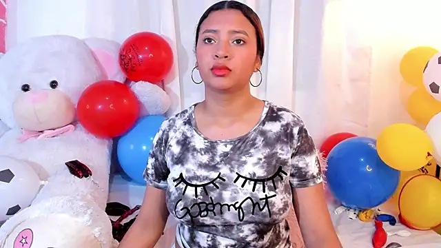 Snapshot of JessyZoe chatting on 06-22-26, 11:13 JessyZoe online show from 06-22-26, 11:13