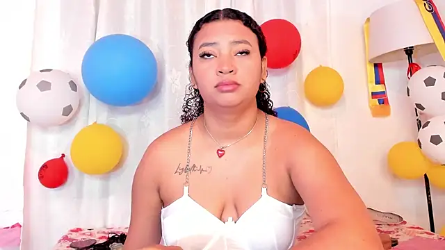 Snapshot of JessyZoe chatting on 07-13-26, 01:47 JessyZoe online show from 07-13-26, 01:47