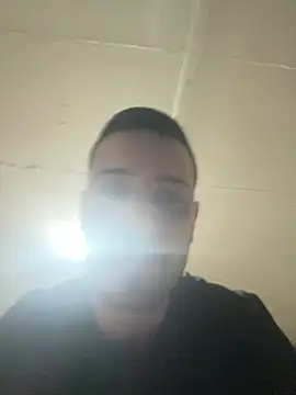 Snapshot of iltoscano95 chatting on 05-19-26, 06:58 iltoscano95 online show from 05-19-26, 06:58
