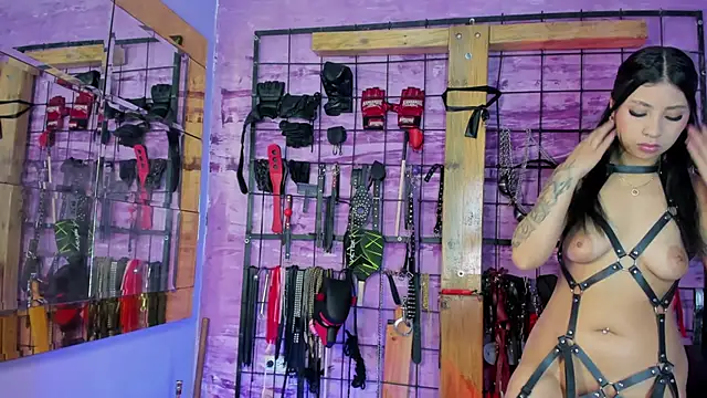 alexia aitanaa  online show from 02-21-26, 07:04