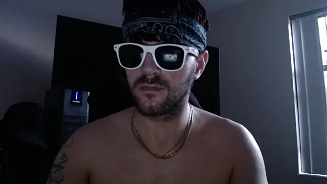 Snapshot of jonnybans chatting on 10-04-25, 11:25 jonnybans online show from 10-04-25, 11:25