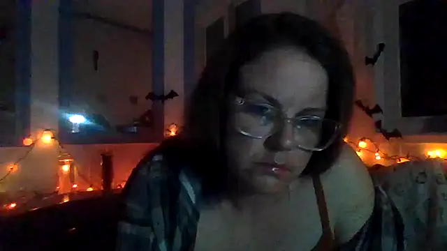 velvetta  online show from 10-29-25, 04:15