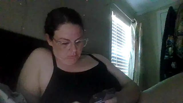 velvetta  online show from 11-22-25, 07:46