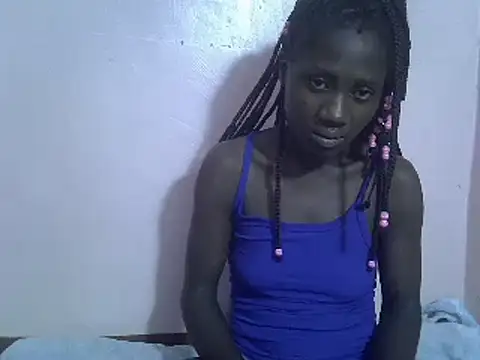 Snapshot of Petite_rider chatting on 02-07-25, 06:45 Petite rider online show from 02-07-25, 06:45