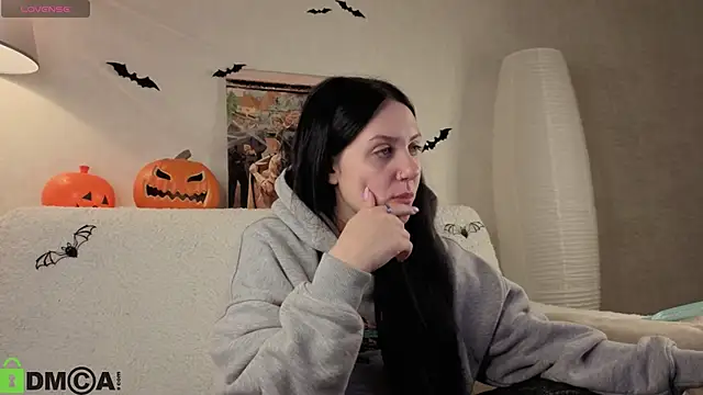 Kvetachka online show from 10-28-25, 01:09