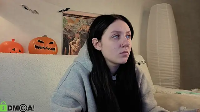 Kvetachka online show from 10-29-25, 01:08