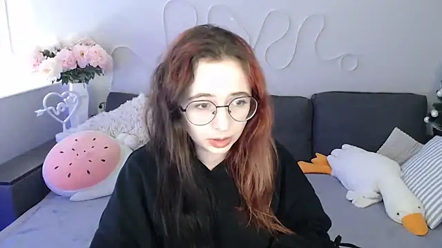 Mini Diva online show from 03-04-26, 09:15