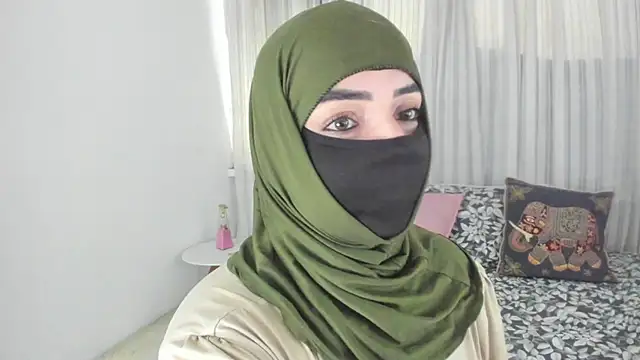 Uzra hayed online show from 04-27-26, 02:04