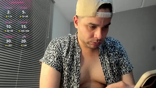 Latin boy surprisee online show from 02-03-26, 12:42