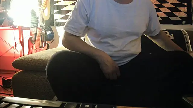 Snapshot of soulfuck92 chatting on 12-04-24, 08:40 soulfuck92 online show from 12-04-24, 08:40